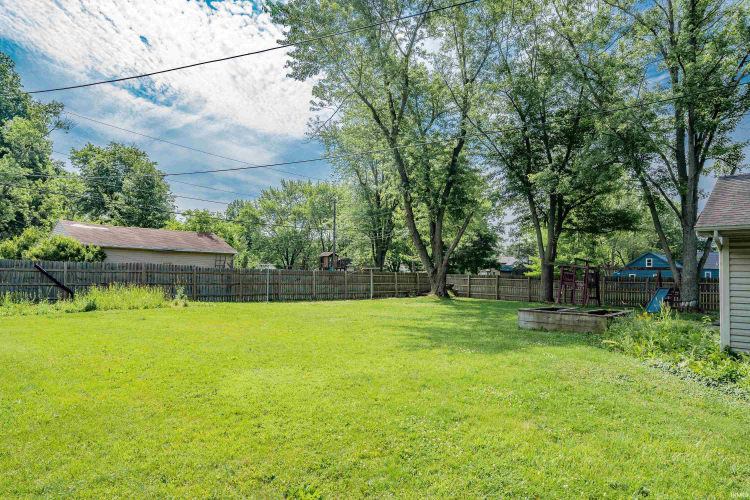 Listing Image 44