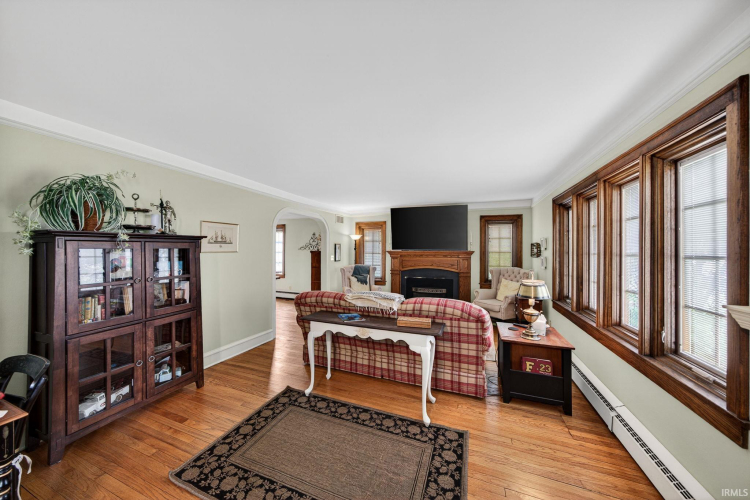 Listing Image 18