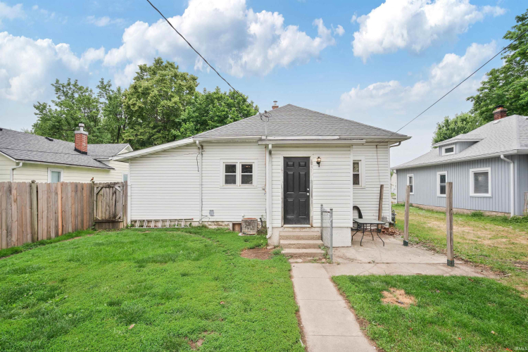 Listing Image 14