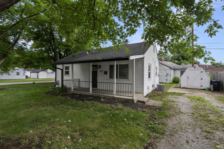Listing Image 3