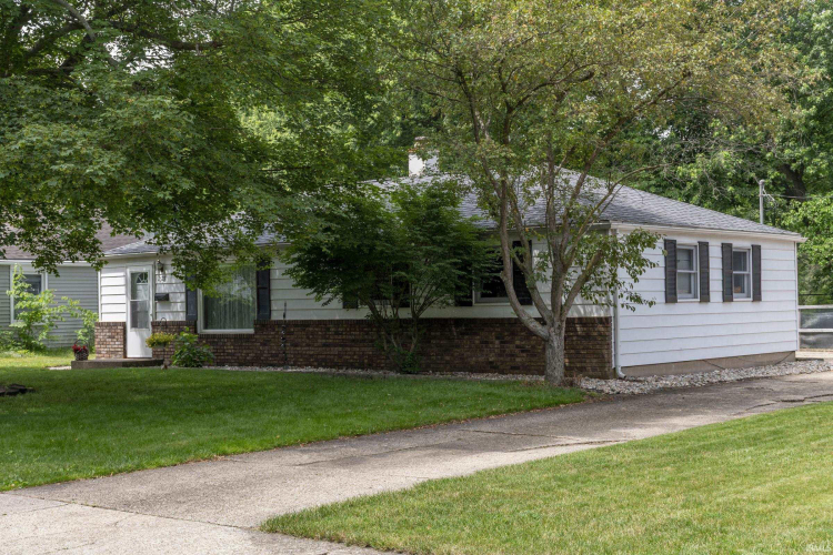 Listing Image 3