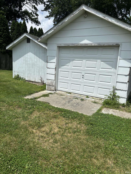 Listing Image 16