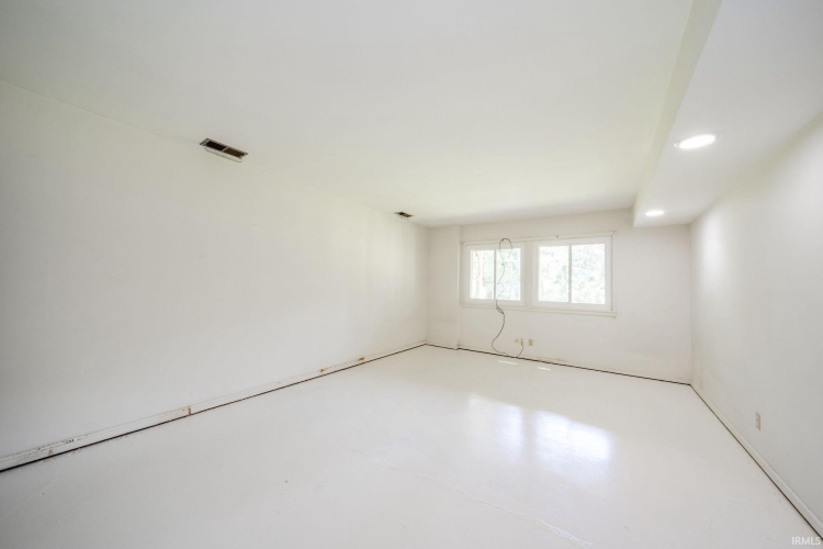 Listing Image 30