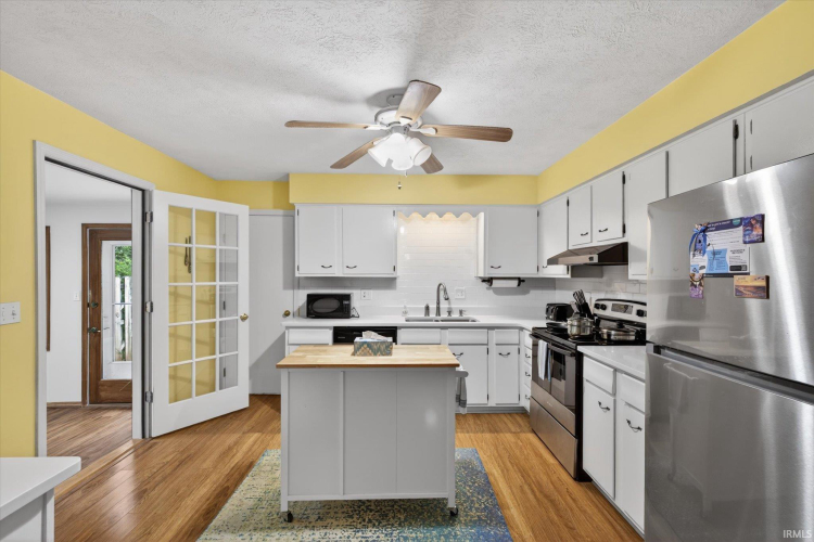 Listing Image 13