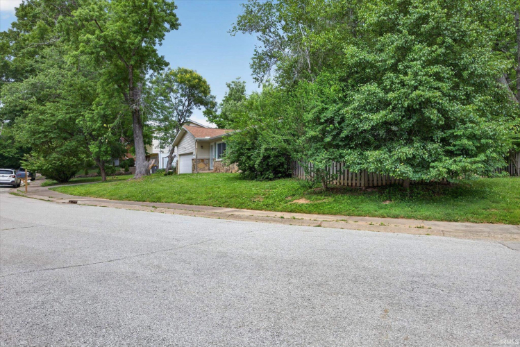 Listing Image 40