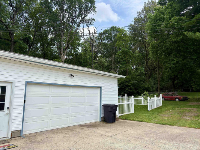 Listing Image 31