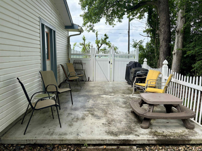 Listing Image 35