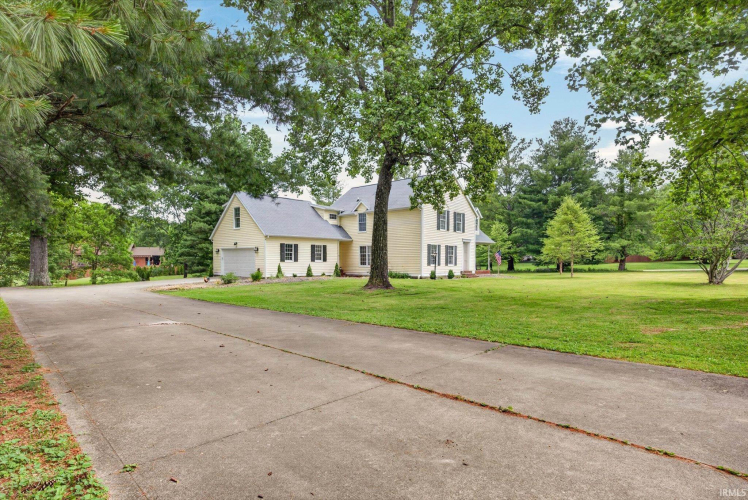 Listing Image 4