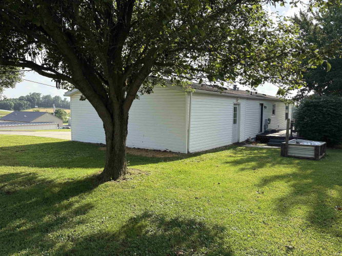 Listing Image 12