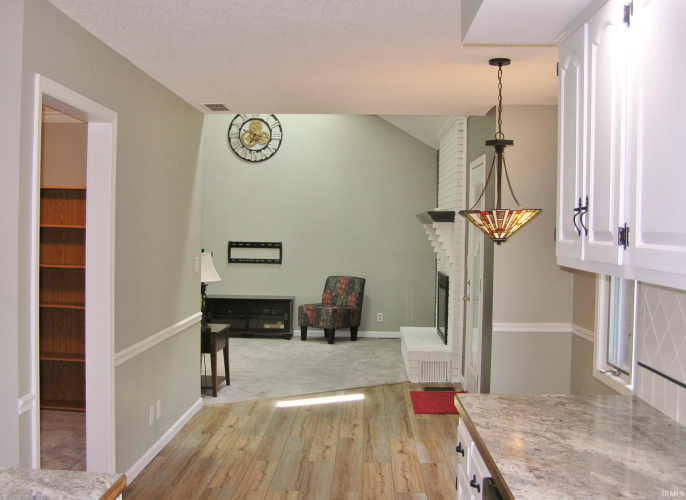 Listing Image 17