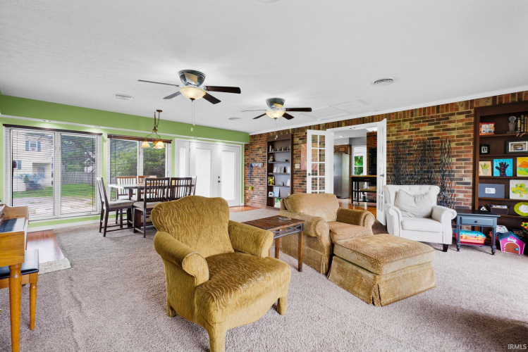 Listing Image 17