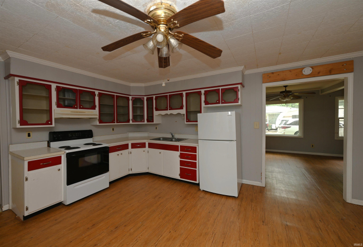 Listing Image 9