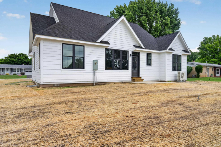 Listing Image 26