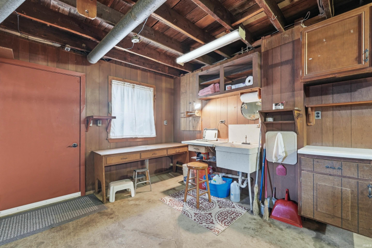 Listing Image 46