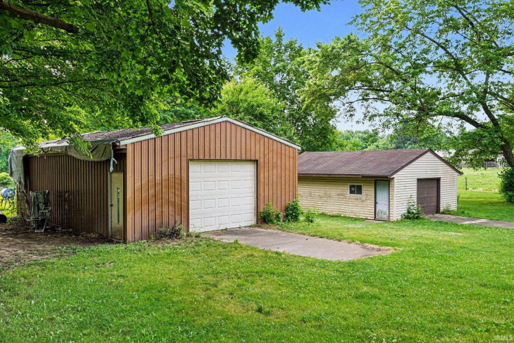 Listing Image 24