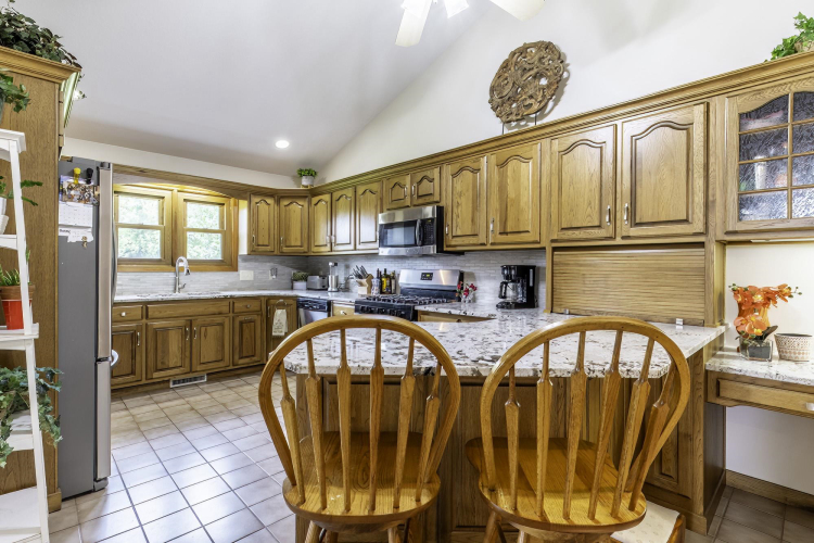 Listing Image 22