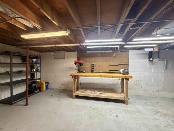 Listing Image 30
