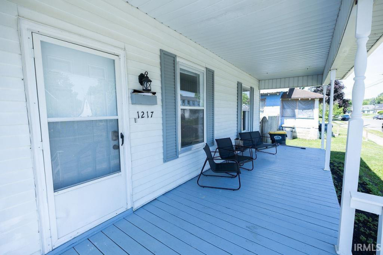 Listing Image 3