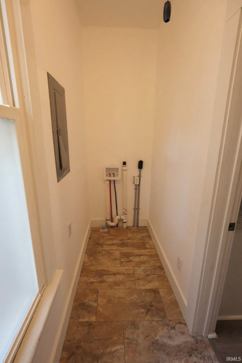 Listing Image 17