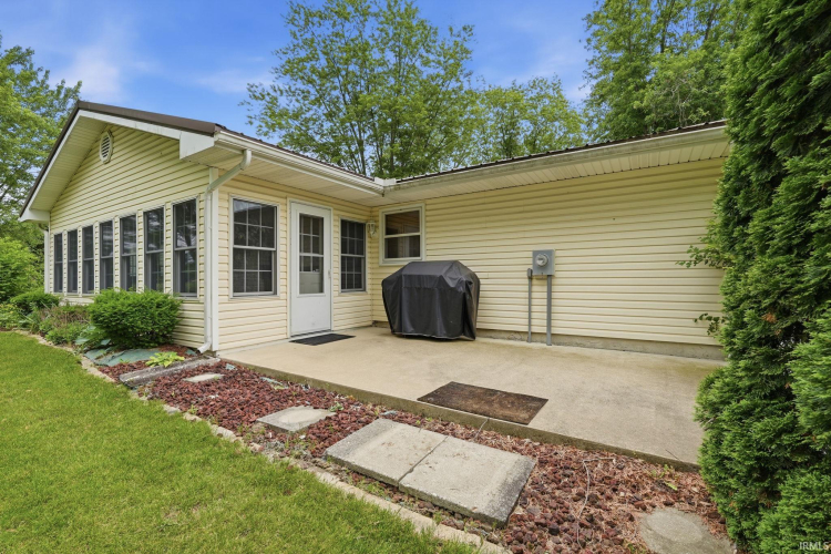 Listing Image 18