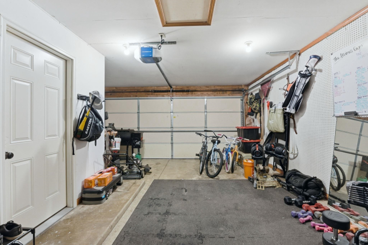 Listing Image 24