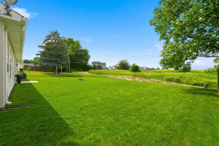 Listing Image 27