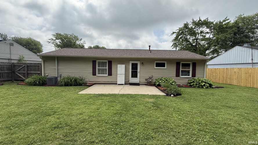 Listing Image 14