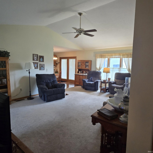 Listing Image 36