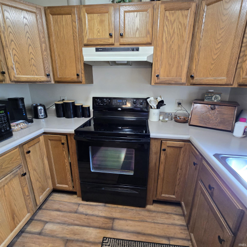 Listing Image 10
