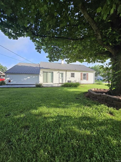 Listing Image 3