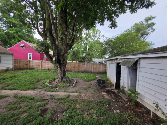 Listing Image 7
