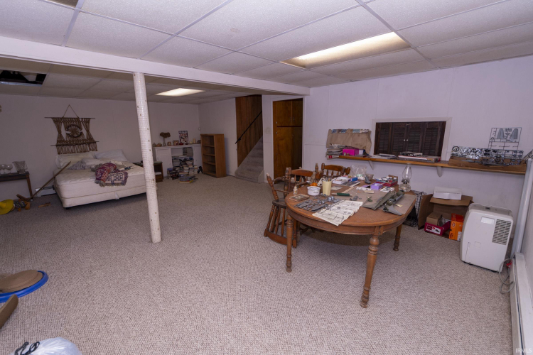 Listing Image 9