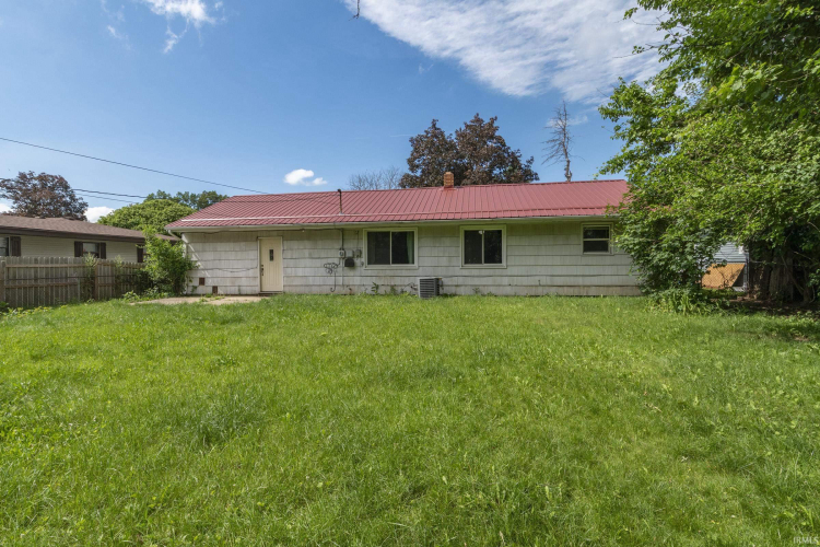 Listing Image 17