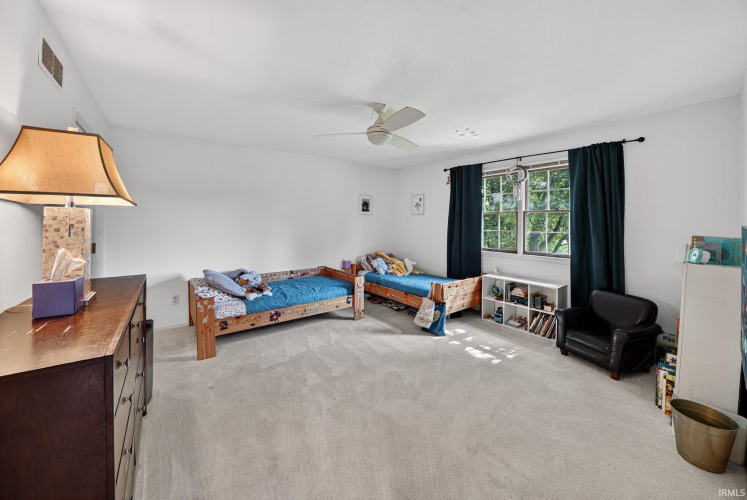 Listing Image 24