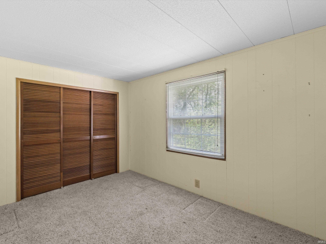 Listing Image 24