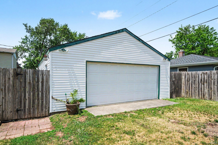 Listing Image 26