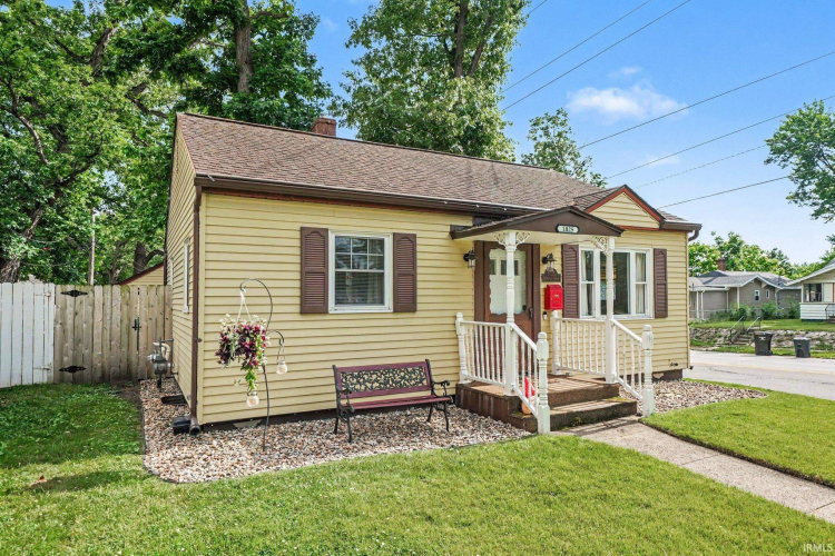 Listing Image 3