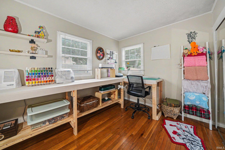 Listing Image 9