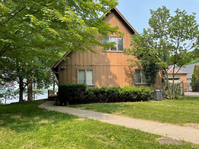 Listing Image 12