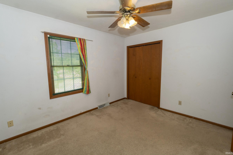 Listing Image 24