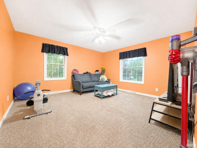 Listing Image 14