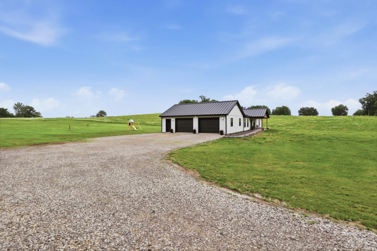 Listing Image 41