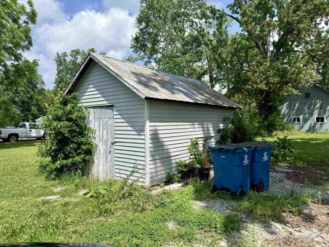 Listing Image 17