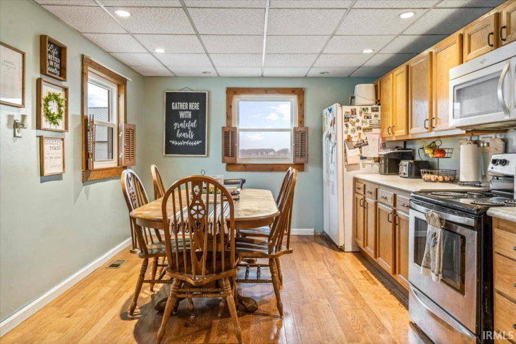 Listing Image 16
