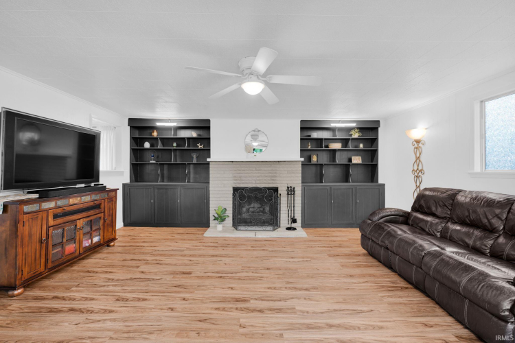 Listing Image 18