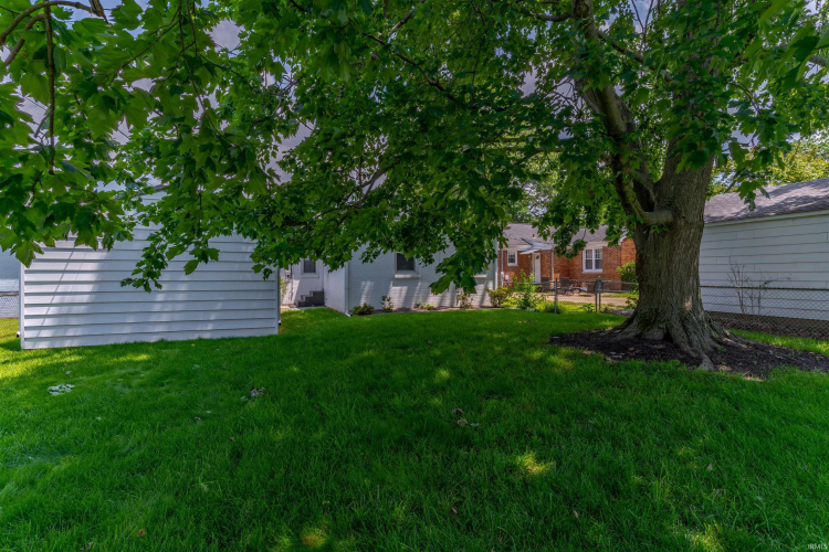 Listing Image 25