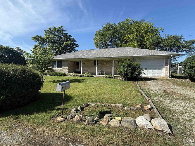 Listing Image 3
