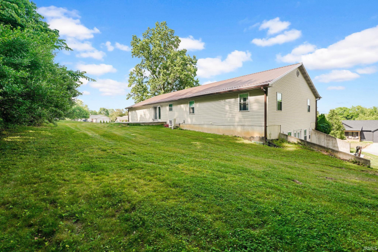 Listing Image 28