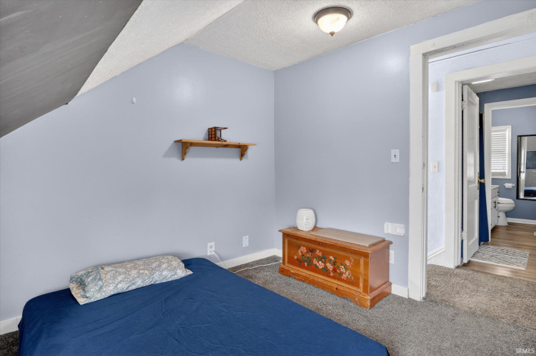 Listing Image 24