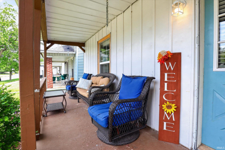 Listing Image 5